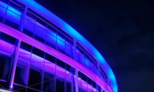 facade lighting installation