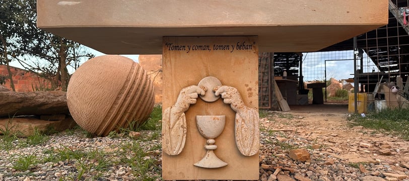 mesa de altar en piedra barichara