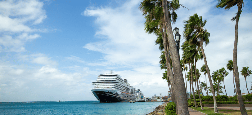 NAVIO ANCORADO EM ARUBA