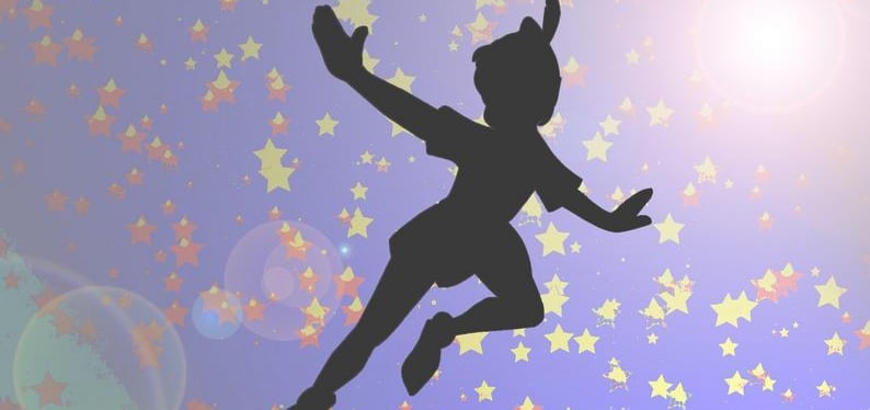 Silueta de Peter Pan volando entre estrellas doradas, fondo mágico púrpura, musical Teatro Olympia