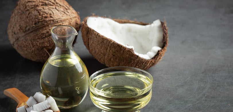 Suplemento Óleo de Coco: Benefícios, Vitaminas, Compostos e Como Escolher o Melhor para a Sua Saúde