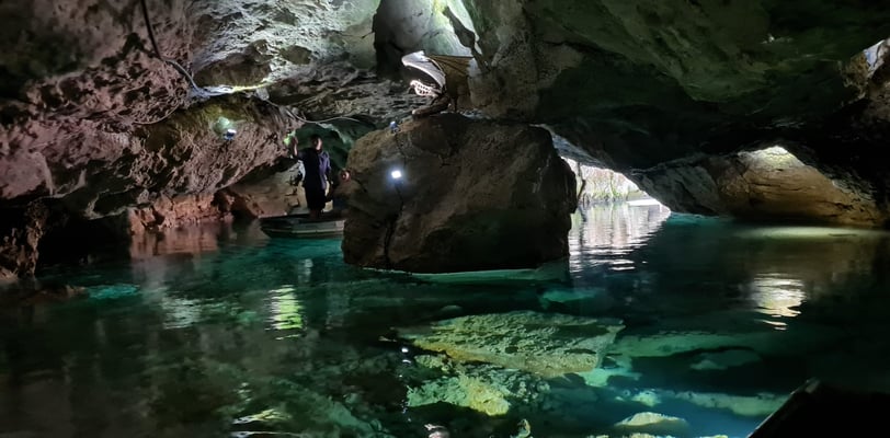 Wimsener Höhle Gegenverkehr