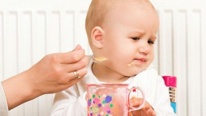 anak yang sedang susah makan
