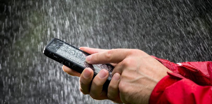 How to Protect Your Phone During Vancouver's Rainy Weather
