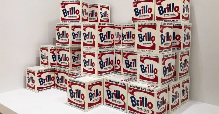 Obra icônica de Andy Warhol: Lata de sopa Campbell em cores vibrantes