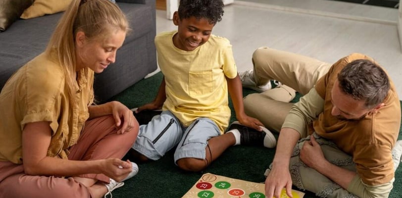 Jogos e atividades para estimular habilidades sociais no autismo