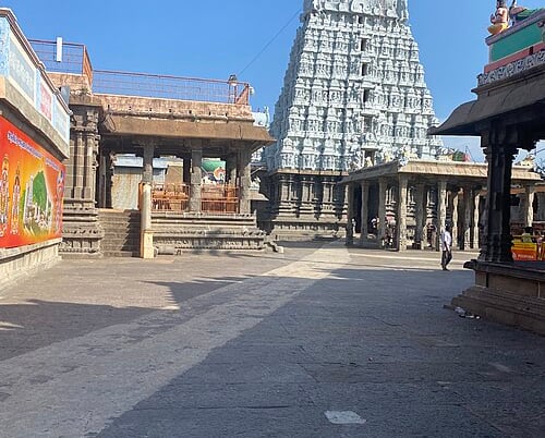 white gopuram thiruvananmalai temple