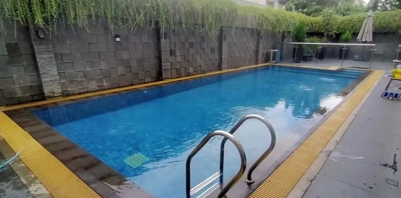 Kolam renang overflow garapan dayanapool