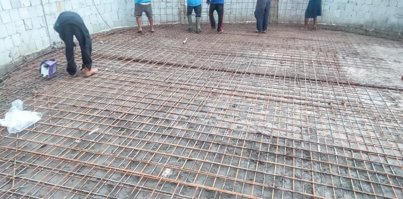 Struktur kolam renang dan pembesian oleh dayanapool