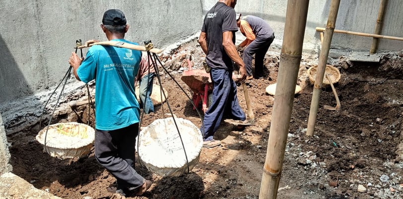 tahapan pembangunan kolam renang, mulai dari penggalian