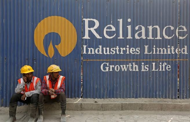 Reliance's $50 Billion Wipeout: The Hidden Costs of Weak Q2 Earnings and Market Volatility