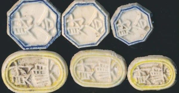 Siam Porcelain Gambling Token