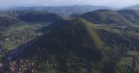 piramide de bosnia