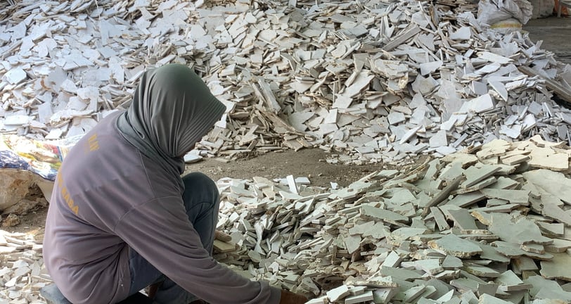 Image gallery: workers breaking and selecting stones for mosaic making