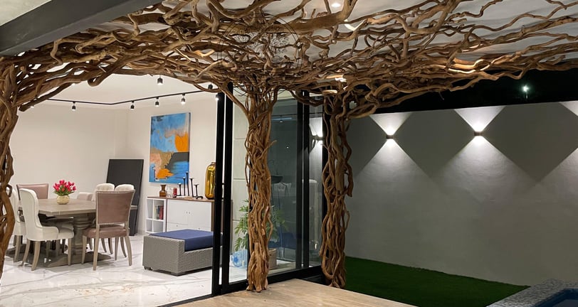 árbol para interiores con piscina 