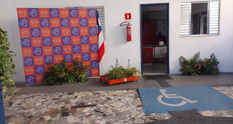 Fachada da prédio da secretaria do centro educacional florescer