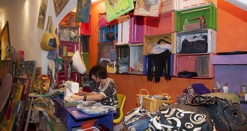 Artista Mara al Lavoro