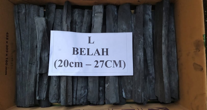 a box of black slates with a sign that says,'i'm