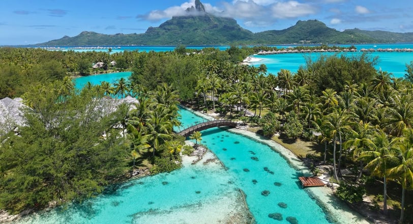 st-regis-bora-bora-drone-lagoonarium