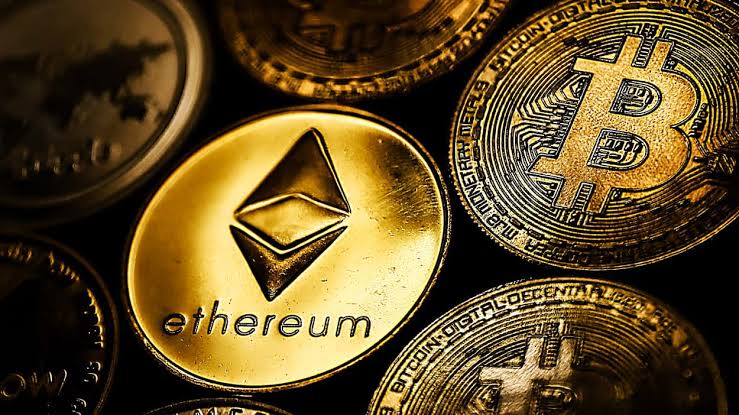 Cryptocurrency Market Insights: Bitcoin, Dogecoin, and Shiba Inu Technical Analysis