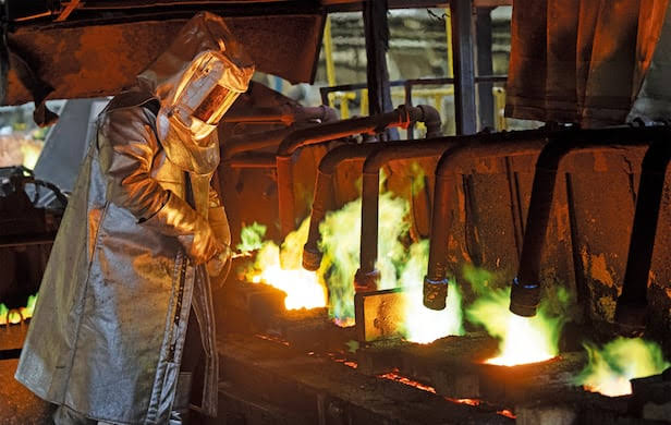 China’s Copper Smelters Face Production Cuts Amid Global Shortage: Navigating a Tight Copper Supply