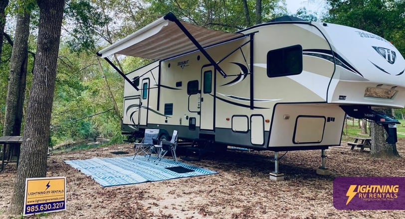 Lightning RV Rentals of Louisiana | Travel Trailer Rentals | Fifth Wheel Camper Rentals