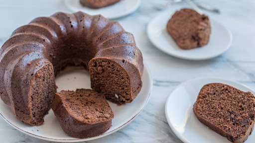 Bolo de Chocolate Fitness com Whey Protein: Receita Saudável e Proteica