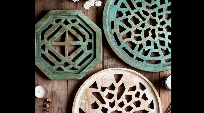 decorative wooden trays by ARTASHI India