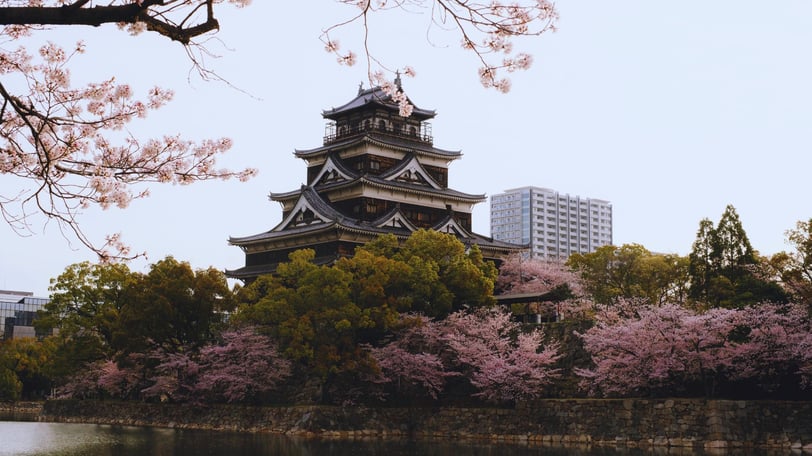 Vista do castelo de Hiroshima.