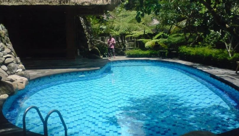 Kolam renang indah densain mewah buatan dayanapool bandung