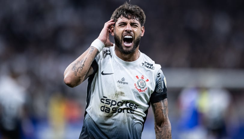 yuri alberto, jogador de futebol comemorando gol do corinthians