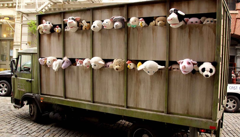 Sirens Of The Lambs" de Banksy