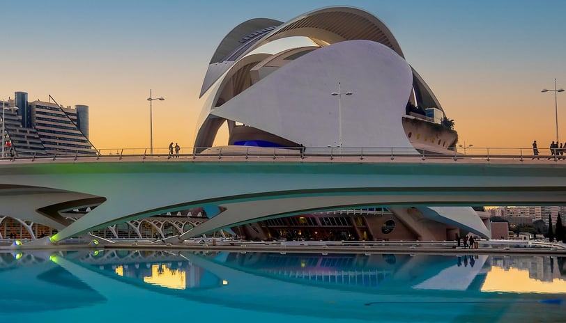 Ägora, palacio de las Artes Reina Sofía, un ejemplo de diseño arquitectónico. en VAlencia