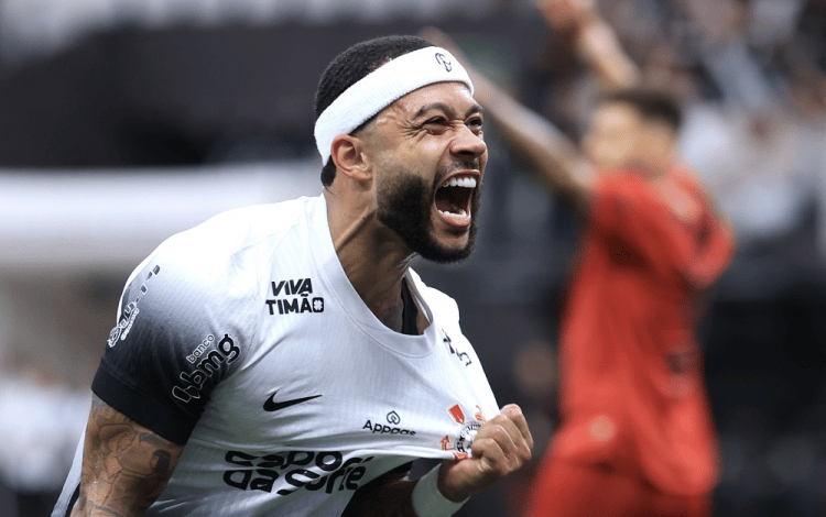 Menphis depay, a man with a white shirt and a white headband