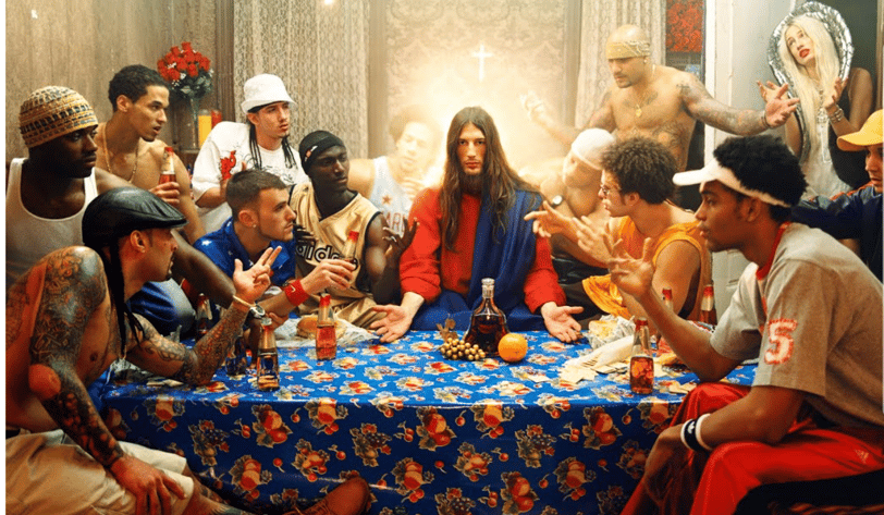 Série "Jesus is My Homeboy" – Cena urbana com Jesus Cristo retratado em ambiente contemporâneo.