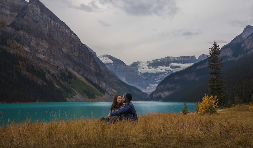 Couple photoshoot at Lake Louise 