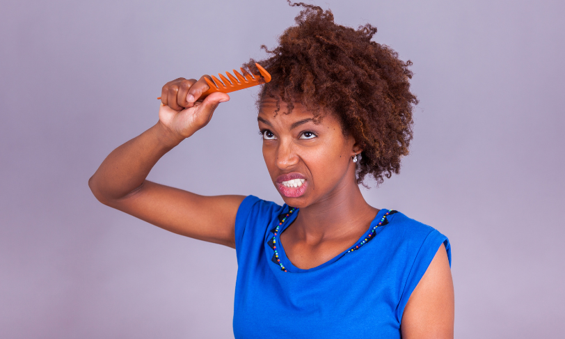 Les différentes étapes du big chop sur les cheveux crépus