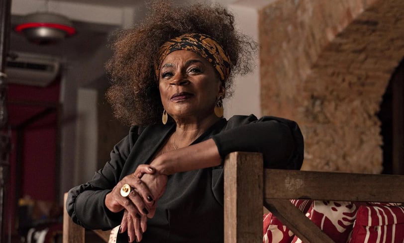Zezé Motta: grande artista celebra Dia da Mulher Negra com – Foto: Bendi