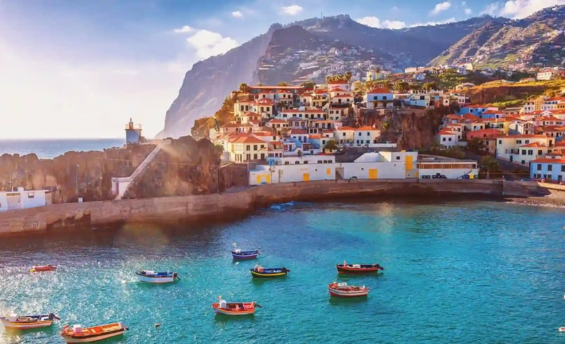 Discover Portugal: Your Ultimate Guide to Coastal Charms, Historic Cities, and Seasonal Festivities