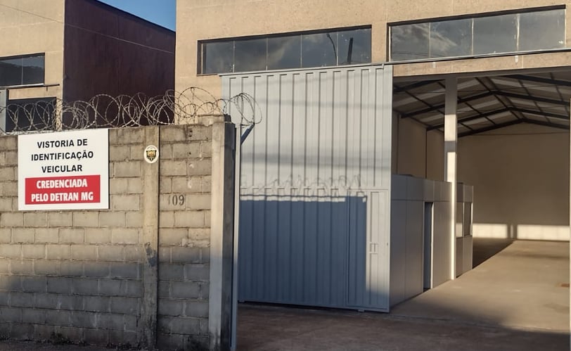 Fachada, portão de Entrada Jardim Canadá Vistorias