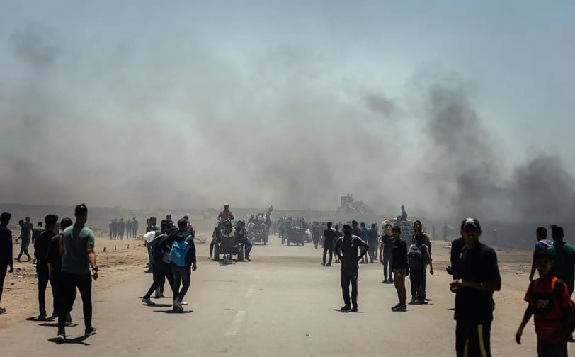 AP Report Reveals U.S. Contractors Using Live Ammo and Sound Grenades at Gaza Aid Distribution Sites
