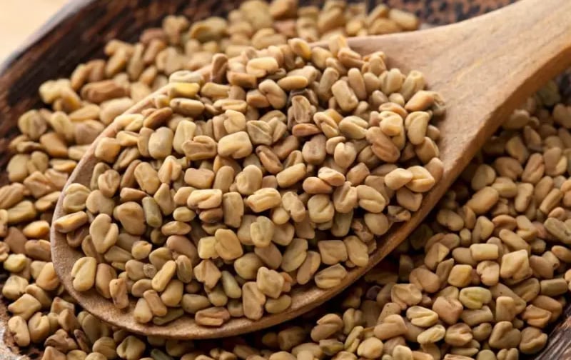 Feno-Grego: Benefícios, Vitaminas, Usos e Como Escolher o Melhor para a SaúdeFeno-Grego: Benefícios