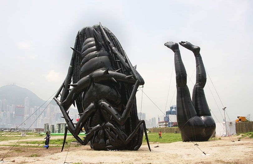 "Falling into the Mundane World", de Tam Wai Ping