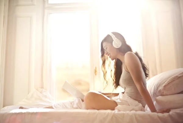 Reading and listening to music