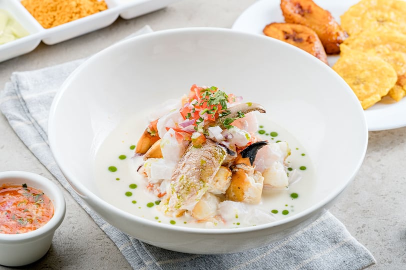 Fotografía de portafolio de un plato de mariscos