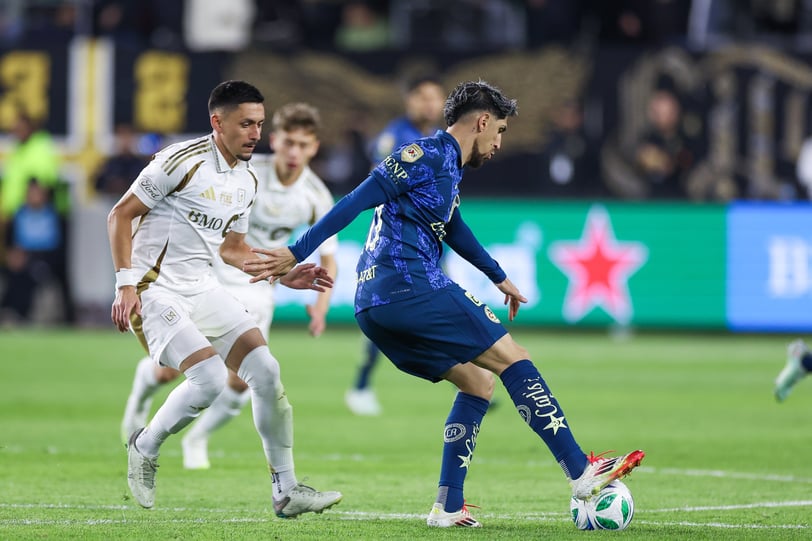 Diego Valdés (Club América) Marco Delgado (LAFC)