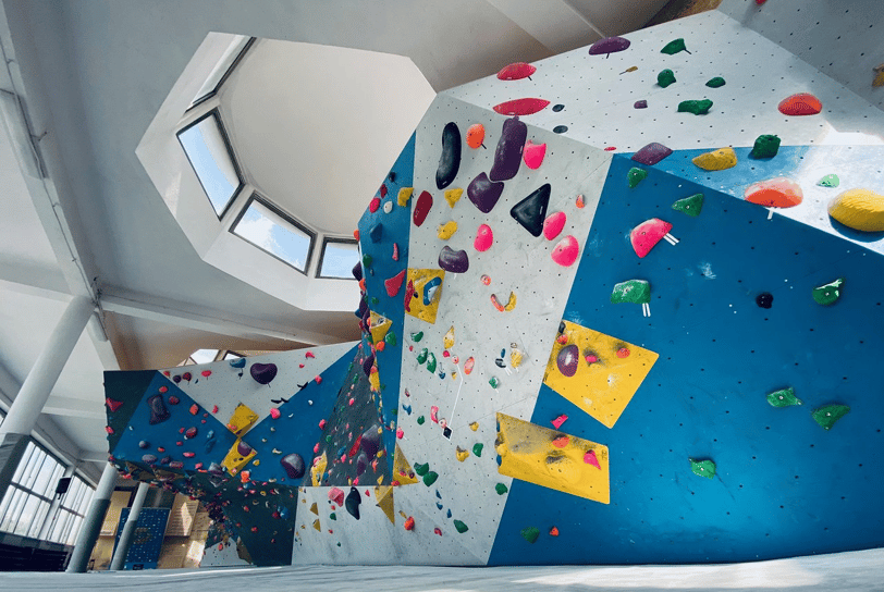 Zdjęcie boulderowni Obiekto, Obiekto bouldering wall