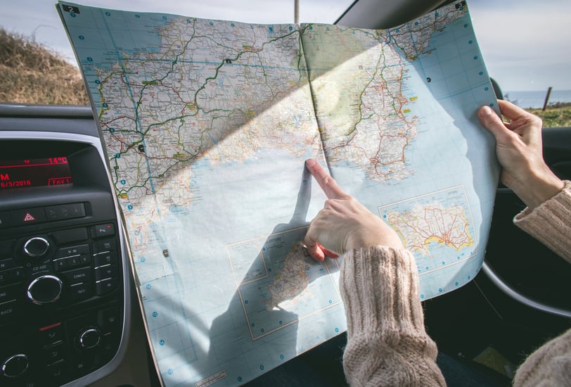 budgeting tips for your next trip, travel saving money, travel tips, how to save money on vacations