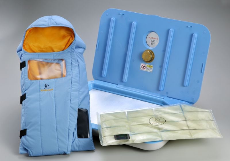 Переносний інкубатор для немовлят з парафіном Embrace Nest Warmer. зрозроблен дизайн-мисленням