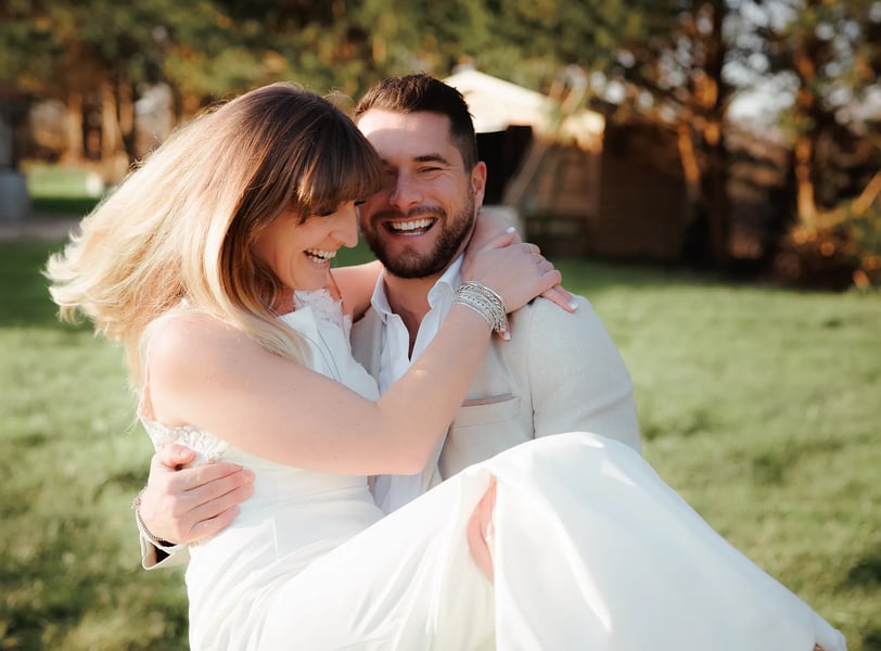 High-end french wedding photographer, located in west coast of France, Vendée